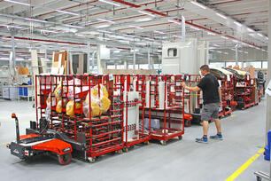 FT516 indoor tugger train