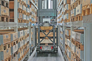 Fully automated narrow-aisle stacker FK600