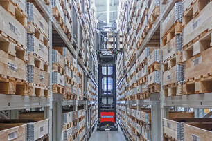 Automatisiertes Hochregal-Lager