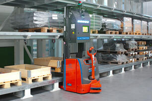 Autonomer Hochhubwagen: Factory Lift FL600 und FL400