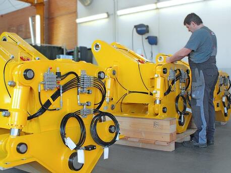 Production of complex assembly components